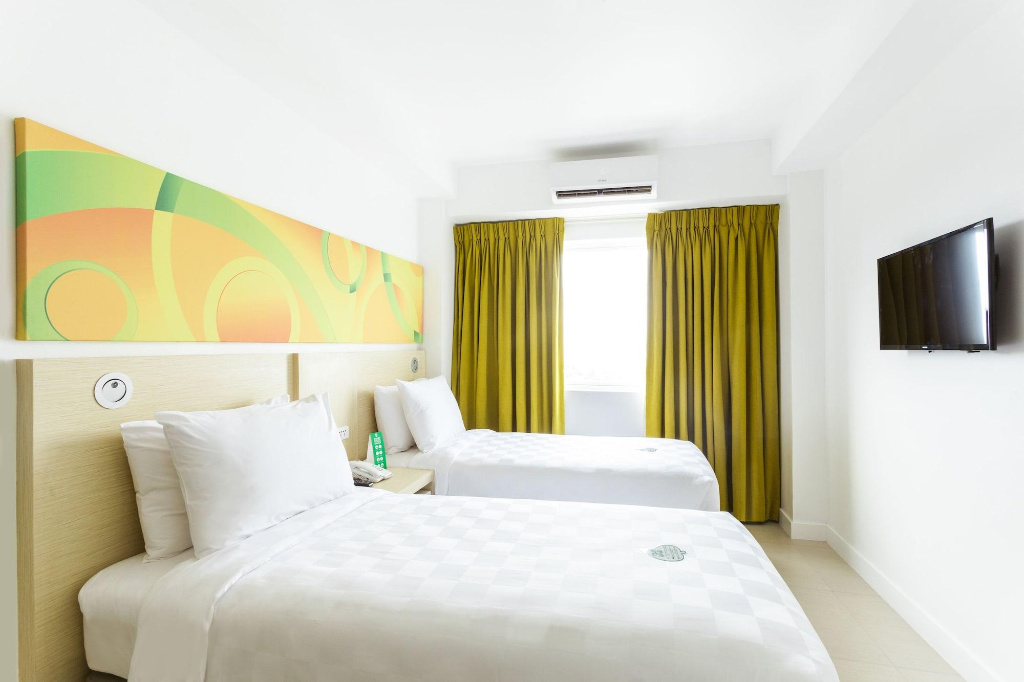 Go Hotels Timog Quezon City Exterior foto