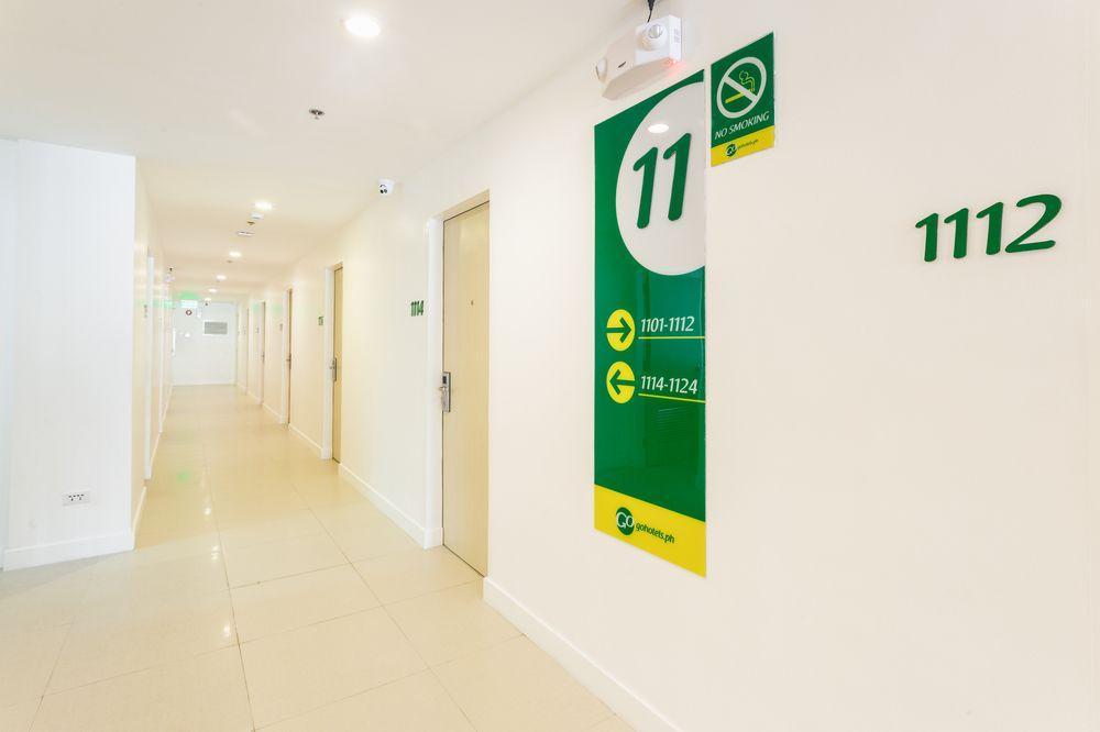Go Hotels Timog Quezon City Exterior foto